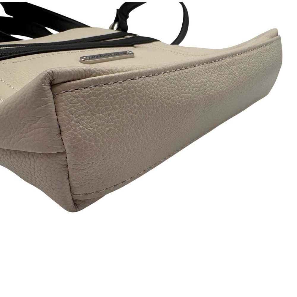 Stone Mountain Crossbody Bag Womens Small Cream Black Excellent Pebbled Leather - Picture 5 of 7